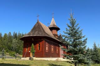 Schitul Înălțarea Sfintei Cruci – Poiana lui Ioan