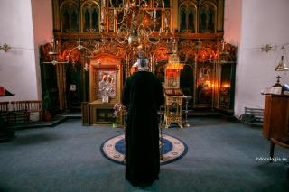 „Vecernia Iertării” – rânduială unică pentru monahi și credincioși, la începutul Postului Mare