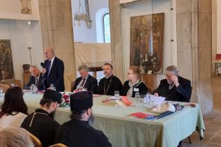 Iaşi Simpozionul Internaţional „Explorări în tradiţia biblică românească şi europeană”