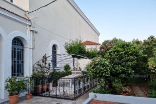 Mormântul Sfântului Cuvios Antim din Chios