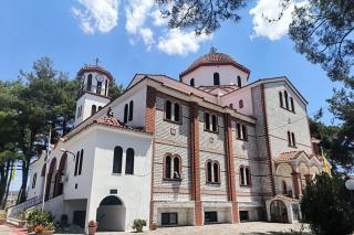 Pași de pelerin la Biserica „Sfânta Muceniță Achilina” din Zagliveri