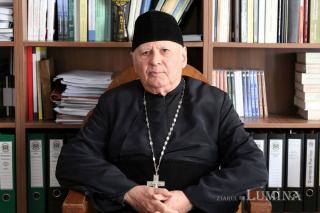 Părintele profesor Dumitru Abrudan s-a mutat la Domnul