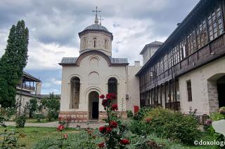 Mănăstirea Arnota