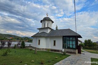 Mănăstirea Ostrov