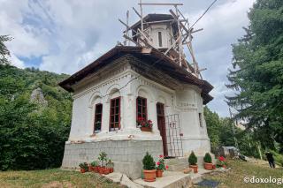 Mănăstirea Păpușa