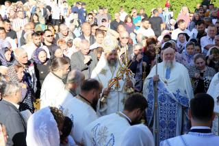 Credincioși la Hramul Mănăstirii Hadâmbu