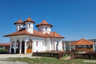 Schitul „Acoperământul Maicii Domnului” Șura Mare