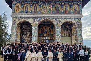 Sfinții Trei Ierarhi serbați la Seminarul Teologic Ortodox „Veniamin Costachi” de la Mănăstirea Neamț