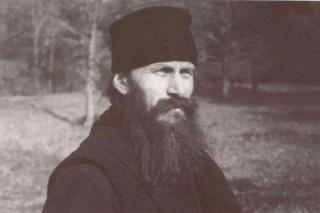 Arhimandritul Ioanichie Bălan