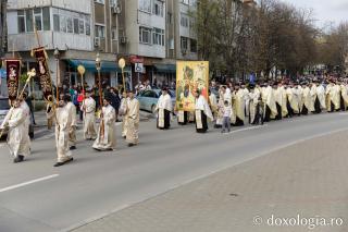 Aproximativ 2000 de credincioși au participat la Procesiunea de Florii din Iași