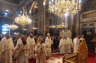 Hramul Mitropoliei Moldovei și Bucovinei, la Catedrală: „Sfântul Mare Mucenic Gheorghe să ne fie icoană vie de bărbăție, de mărturisire, de lumină”
