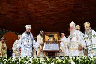 Zi de aleasă sărbătoare duhovnicească la Mănăstirea Vasiova: proclamarea canonizării Sfântului Calistrat și hramul mănăstirii
