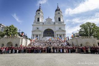 Sfânta Liturghie la Catedrala Mitropolitană din Iași în încheierea celei de-a cincea ediții a Întâlnirii Tinerilor Ortodocși din Moldova