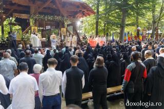 Sfânta Liturghie de la Proclamarea Canonizării Sfântului Cuvios Serafim cel Răbdător de la Sâmbăta de Sus