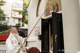 (Video) IPS Teofan a resfințit Biserica „Sfântul Pantelimon” din Iași și a binecuvântat pictura interioară