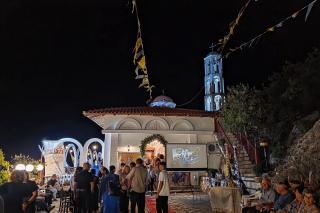 Sub ocrotirea Maicii Domnului și a Sfântului Dimitrie –  biserica situată pe un deal deasupra orașului Sidirokastro