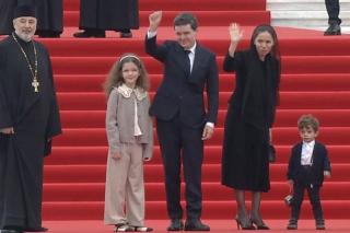 Lideri de stat și membri ai Casei Regale, la sfințirea Catedralei Naționale