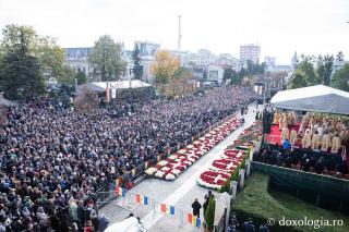 Bucuria credinței la Iași – Sfânta Liturghie în cinstea Sfintei Parascheva și a Sfântului Grigorie Palama, 2025