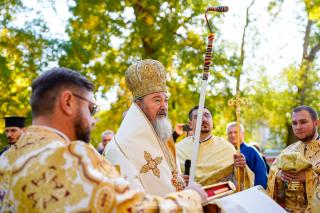 Episcopul Ieronim a sfințit Biserica românească din Seleuș, Republica Serbia