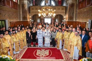 Sărbătoare și binecuvântare arhierească la cinstirea Sfântului Nectarie în Vârșeț