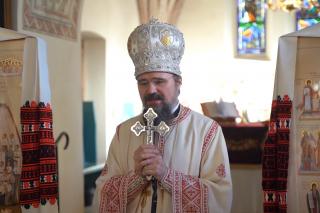 (Video)  PS Macarie: „Cu pumnii strânși de ură sau cu mâinile ridicate spre cer?”