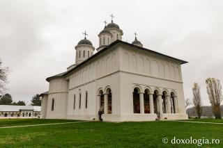 Biserica „Sfântul Nicolae” din ostrovul Cernicăi