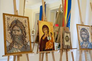 expoziția „Anatomia Luminii” Primăria Iași