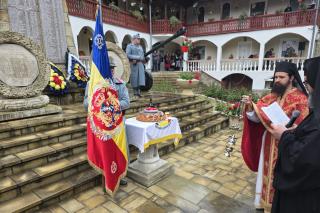 Ziua Eroilor, cinstită în mod deosebit la Mănăstirea Brusturi