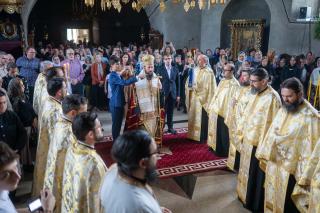 „Când dragostea pentru un lucru covârșește inima omului, îl face să dea tot ce poate din puterile lui, din cunoștințele lui”, a transmis PS Damaschin Dorneanul credincioșilor prezenți la Botoșani