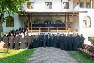 Preoții din Protopopiatul Botoșani, prezenți la Conferința prezidată de IPS Mitropolit Teofan