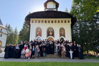„Preotul și preoteasa pe calea sfințeniei în familie și parohie”, tema conferinței clericilor din Protopopiatele Pașcani, Roznov și Ceahlău