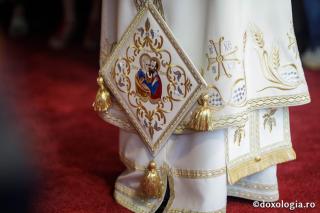 Sfinții Apostoli Petru și Pavel