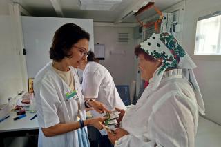 Caravană medicală pentru persoane vulnerabile din comuna Prăjeni