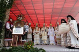 Mama Cuviosului Petroniu, cinstită la ea acasă | Proclamarea locală a canonizării Sfintei Olimpiada de la Fărcașa