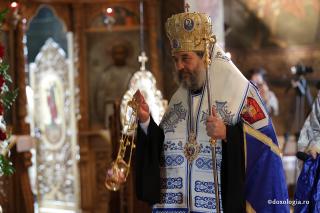 Momente din timpul slujbei de priveghere în cinstea Sfintei Olimpiada din Fărcașa