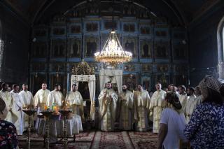 Hramul Parohiei „Sfânta Treime” Călărași 1: sfințirea capelei mortuare și a lumânărarului, în ziua prăznuirii Sfintei Teodora de la Sihla