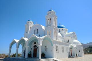 Pe urmele Sfântului Cuvios Arsenie din Paros, la Mănăstirea „Schimbarea la Față”