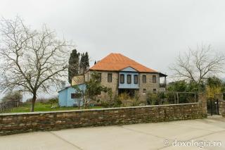 Chilia „Sfânta Treime” Profourni – Kareia, Athos