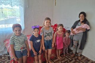 Ajută șase surori din Neamț să aibă un pat al lor. Donează pe Fiideajutor.ro!