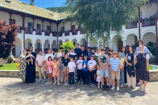 O vară cu amintiri frumoase pentru familiile cu mulți copii din Arhiepiscopia Iașilor
