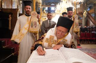Patriarhul Ecumenic Bartolomeu I a semnat actele de canonizare a patru sfinți români athoniți