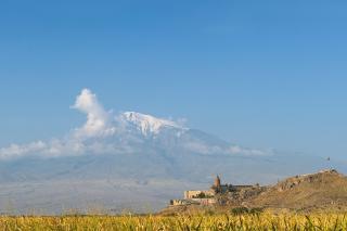 Pelerinaj la Mănăstirea Khor Virap din Armenia, locul de nevoință a Sfântului Ierarh Grigorie Luminătorul
