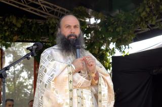 (Video) Arhim. Hrisostom Rădășanu: „Cel mai sfânt altar este propria ta inimă”