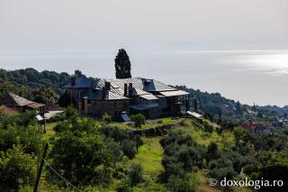 Chilia „Intrarea Maicii Domnului în Biserică” Ravdouchos – Kareia, Athos