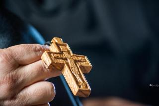 Crucile noastre de zi cu zi: de la eșecuri și pierderi, la bucuria Învierii