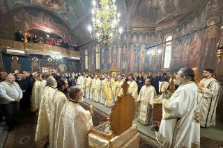 Slujbă arhierească la Parohia „Înălțarea Domnului” din Iași