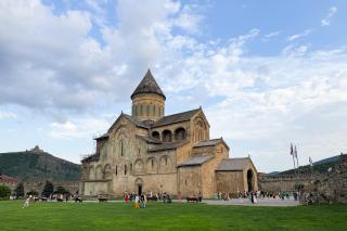 Catedrala Svetitskhoveli – locul unde se păstrează Cămașa Mântuitorului