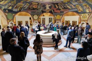 (Video) „Rugăciunea” lui Constantin Brâncuși, în centrul unei expoziții dedicate sacrului, la Muzeul Mitropolitan din Iași