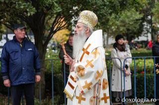 „Pelerinii vor să meargă pe urmele sfinților, ca să se inspire din viața lor” – IPS Teofan