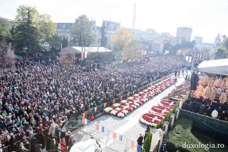 Sfânta liturghie de hramul Sfintei Parascheva 2025
